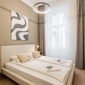 n36-boutique-apartments-best-location-by-bqa.inbudapesthotels.com/
